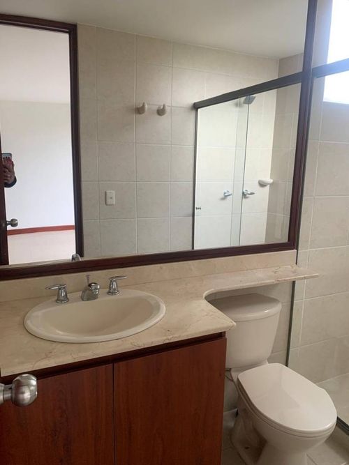 Apartamento de 3 alcobas en arriendo en La Florida, Medellín, 130 m² · foto 16 de 24