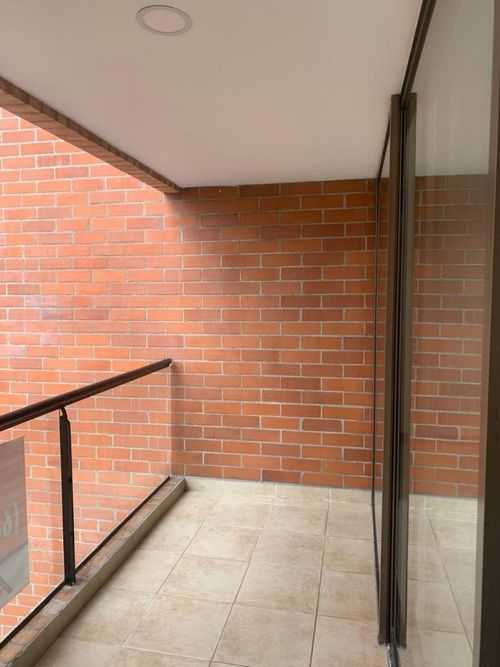 Apartamento de 3 alcobas en arriendo en La Florida, Medellín, 130 m² · foto 20 de 24