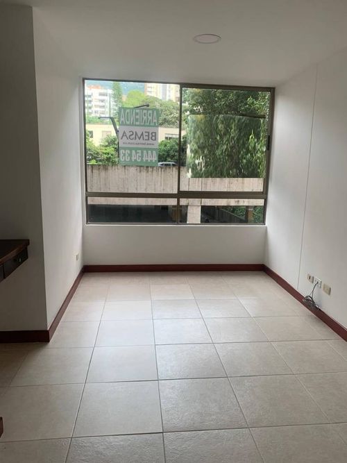 Apartamento de 3 alcobas en arriendo en La Florida, Medellín, 130 m² · foto 21 de 24