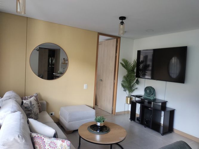 Apartamento de 3 alcobas en arriendo en El Poblado, Medellín, 78 m² · foto 11 de 18
