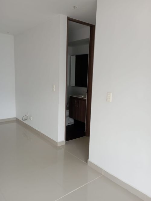 Apartamento de 3 alcobas en venta en Madera, Bello, 78 m² · foto 6 de 15