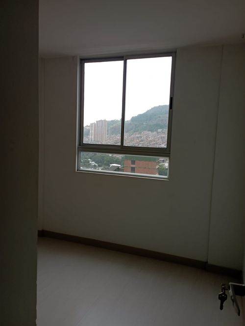 Apartamento de 3 alcobas en venta en Madera, Bello, 78 m² · foto 7 de 15