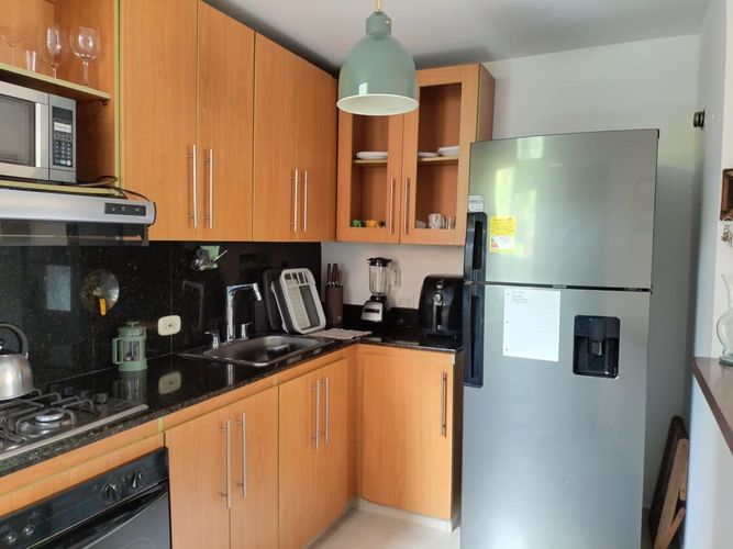 Apartamento de 3 alcobas en arriendo en El Poblado, Medellín, 80 m² · foto 6 de 14