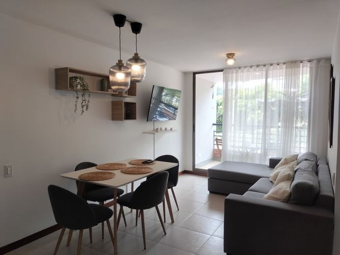 Apartamento de 3 alcobas en arriendo en El Poblado, Medellín, 80 m² · foto 4 de 14