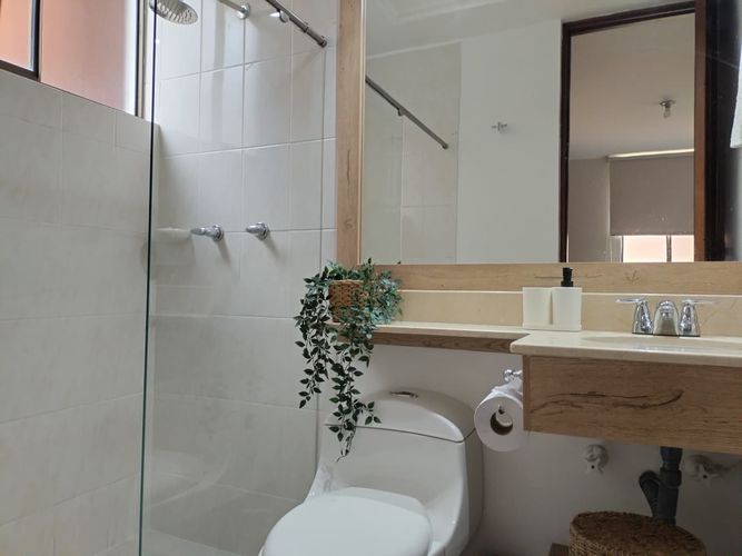 Apartamento de 3 alcobas en arriendo en El Poblado, Medellín, 80 m² · foto 14 de 14
