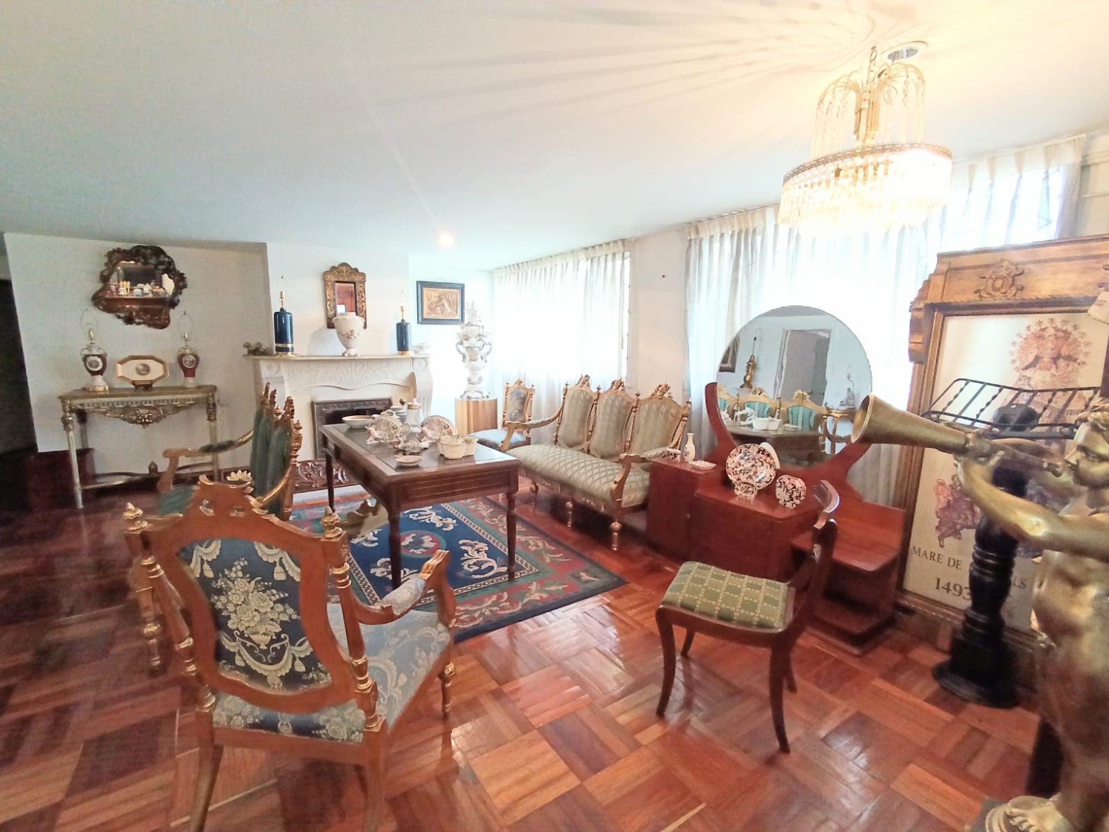Apartamento en venta en El Virrey, Bogotá · foto 2 de 17