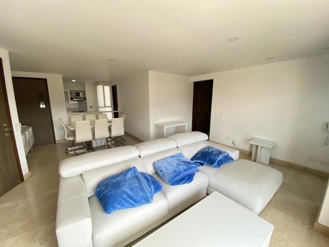Apartamento de 3 alcobas en arriendo en Laureles, Medellín, 117 m² · foto 9 de 20