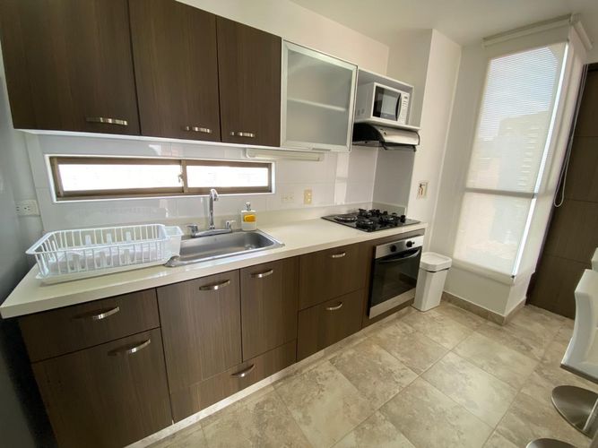 Apartamento de 3 alcobas en arriendo en Laureles, Medellín, 117 m² · foto 10 de 20