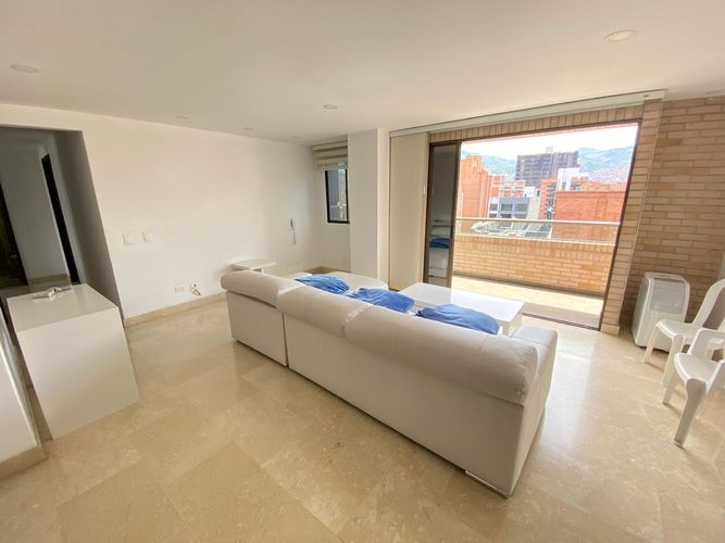 Apartamento de 3 alcobas en arriendo en Laureles, Medellín, 117 m² · foto 13 de 20