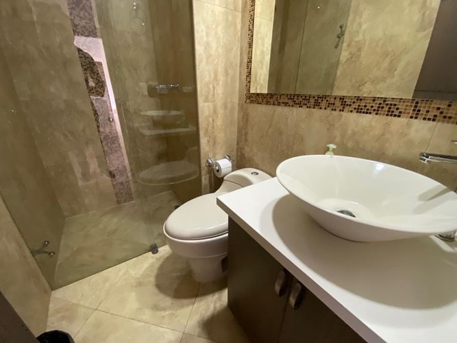 Apartamento de 3 alcobas en arriendo en Laureles, Medellín, 117 m² · foto 17 de 20
