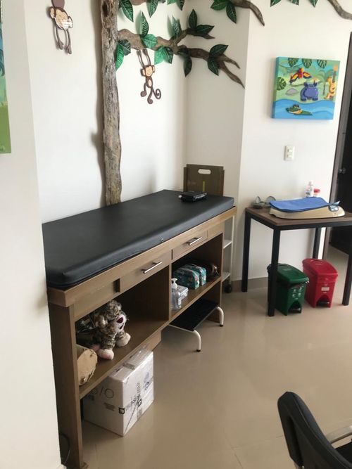 Consultorio en venta en Camino Real - Los Fundadores, Cali, 50 m² · foto 2 de 7