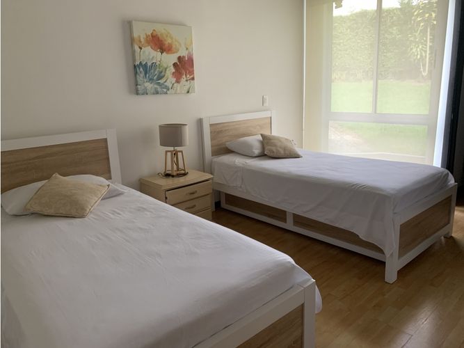 Casa de 3 alcobas en venta en El Caimo, Armenia, 250 m² · foto 23 de 24