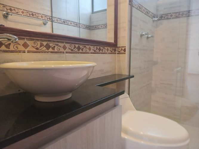 Apartamento de 3 alcobas en arriendo en El Poblado, Medellín, 94 m² · foto 17 de 18