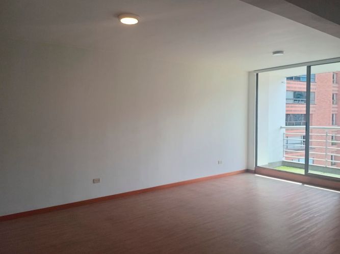 Apartamento de 3 alcobas en arriendo en El Poblado, Medellín, 94 m² · foto 2 de 18