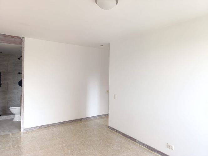Apartamento de 2 alcobas en arriendo en El Poblado, Medellín, 98 m² · foto 10 de 14