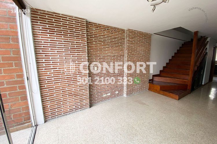 Apartamento de 3 alcobas en arriendo en Conquistadores, Medellín, 120 m² · foto 4 de 24