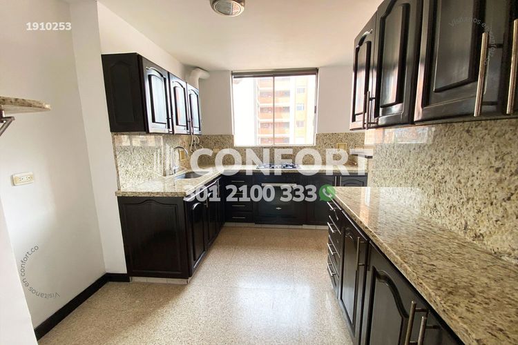 Apartamento de 3 alcobas en arriendo en Conquistadores, Medellín, 120 m² · foto 9 de 24