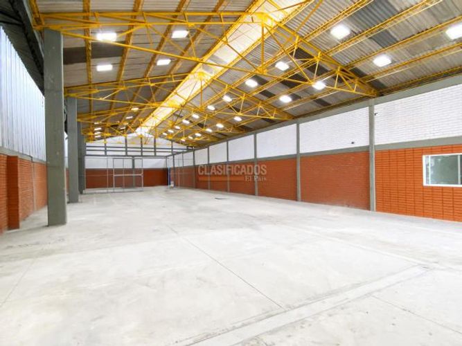 Bodega en arriendo en Acopi, Yumbo, 1000 m² · foto 2 de 17