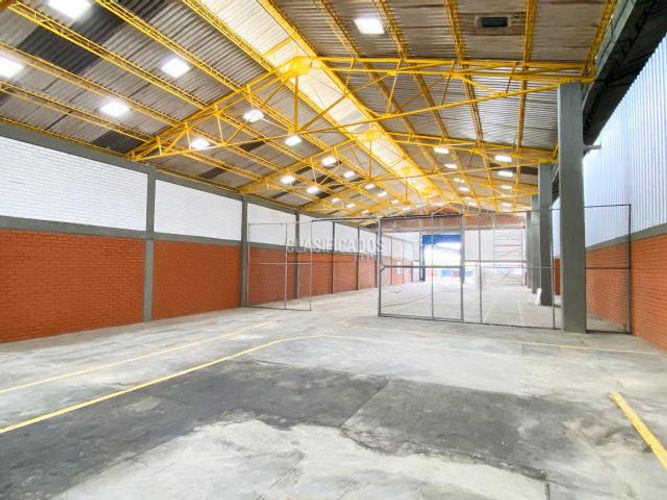 Bodega en arriendo en Acopi, Yumbo, 1000 m² · foto 5 de 17