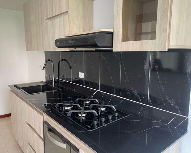 Apartamento de 3 alcobas en arriendo en Cumbres, Envigado, 90 m² · foto 4 de 13