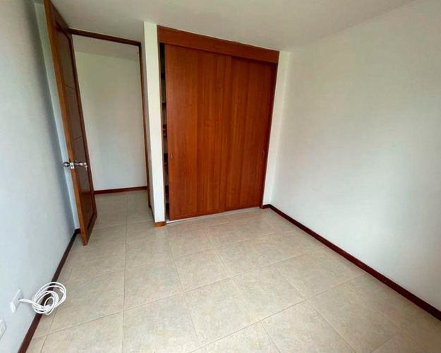 Apartamento de 3 alcobas en arriendo en Cumbres, Envigado, 90 m² · foto 10 de 13