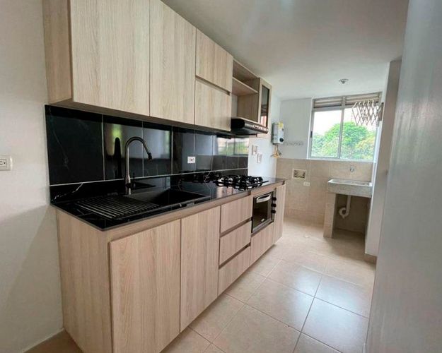 Apartamento de 3 alcobas en arriendo en Cumbres, Envigado, 90 m² · foto 7 de 13