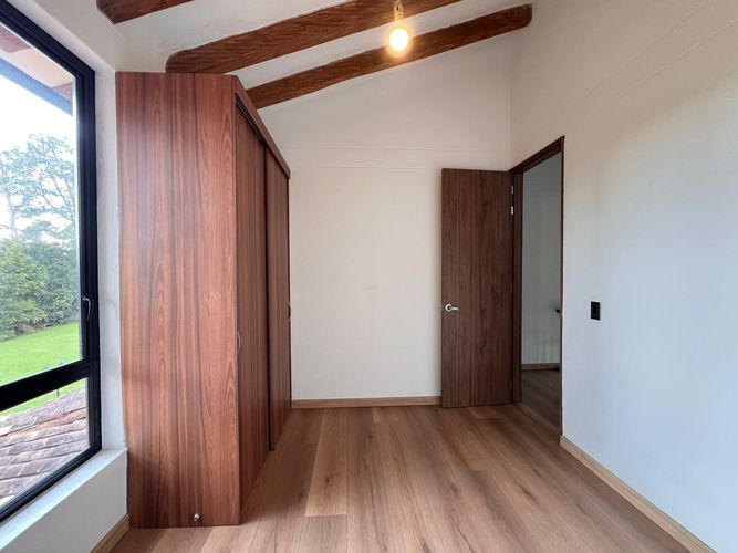 Casa de 4 alcobas en venta en Llano Grande, Rionegro, 1544 m² · foto 9 de 17