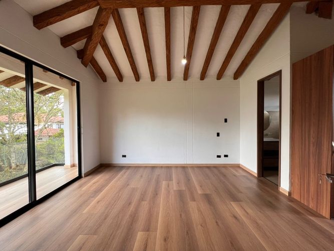 Casa de 4 alcobas en venta en Llano Grande, Rionegro, 1544 m² · foto 11 de 17