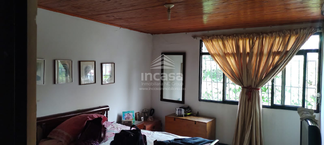 Casa de 5 alcobas en venta en San Vicente, Cali, 227 m² · foto 12 de 14
