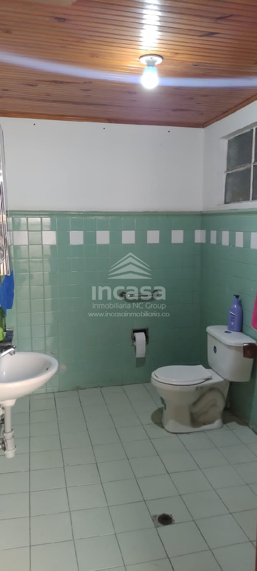 Casa de 5 alcobas en venta en San Vicente, Cali, 227 m² · foto 13 de 14