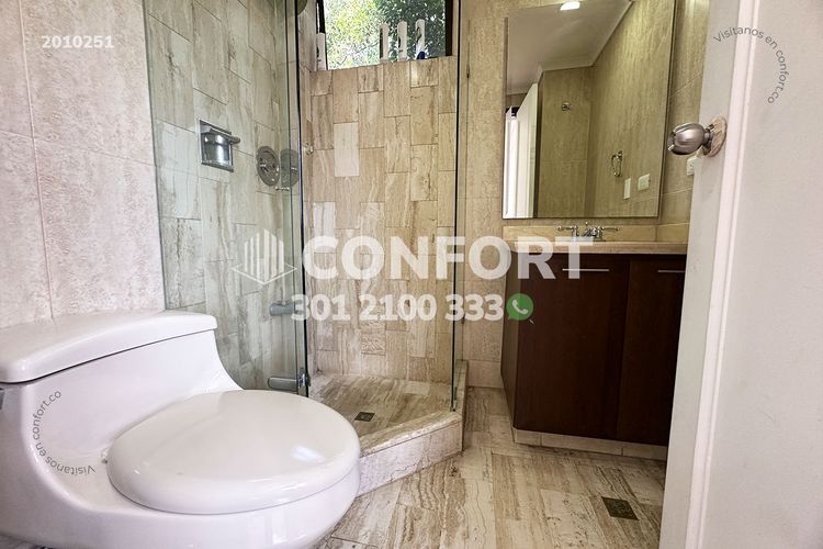 Apartamento de 4 alcobas en arriendo en San Lucas, Medellín, 340 m² · foto 21 de 24