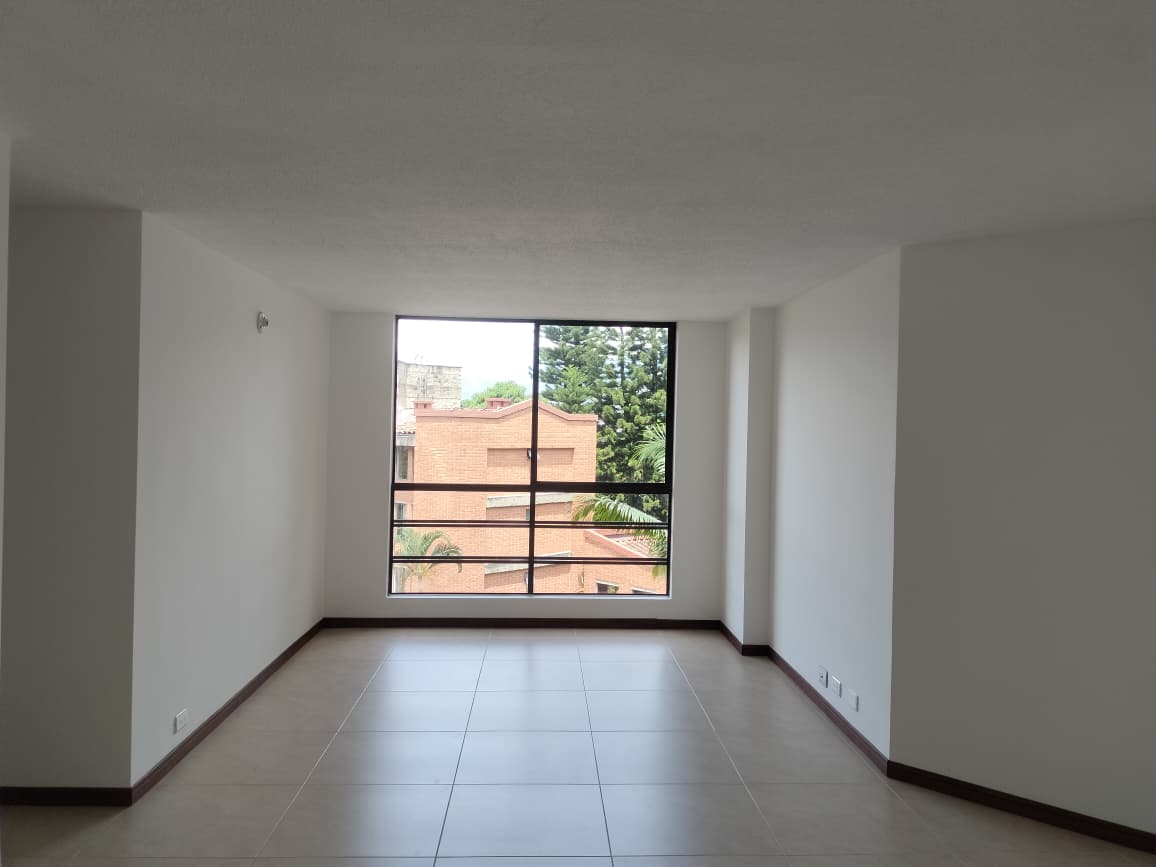 Apartamento en venta en El Poblado, Medellín · foto 2 de 17