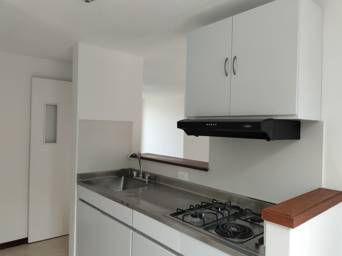 Apartamento en venta en El Poblado, Medellín · foto 4 de 17