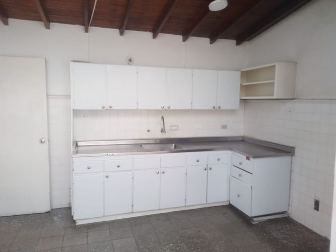 Oficina en arriendo en Laureles, Medellín, 234 m² · foto 2 de 19