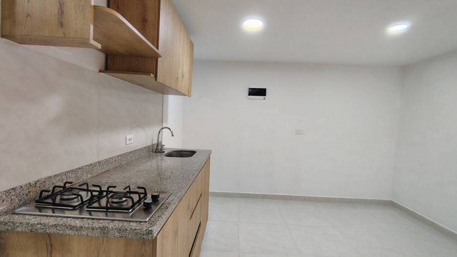 Apartaestudio en venta en Manrique Central, Medellín, 32 m² · foto 5 de 15