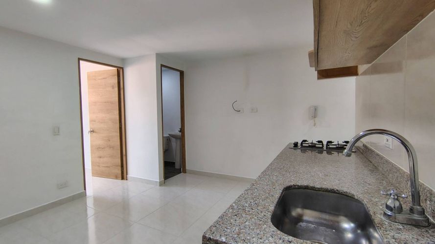 Apartaestudio en venta en Manrique Central, Medellín, 32 m² · foto 6 de 15