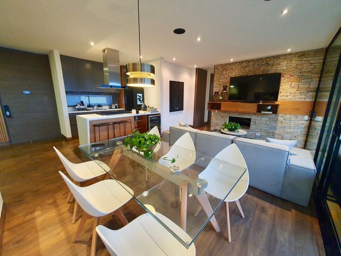 Apartamento de 2 alcobas en venta en El Poblado, Medellín, 129 m² · foto 14 de 24