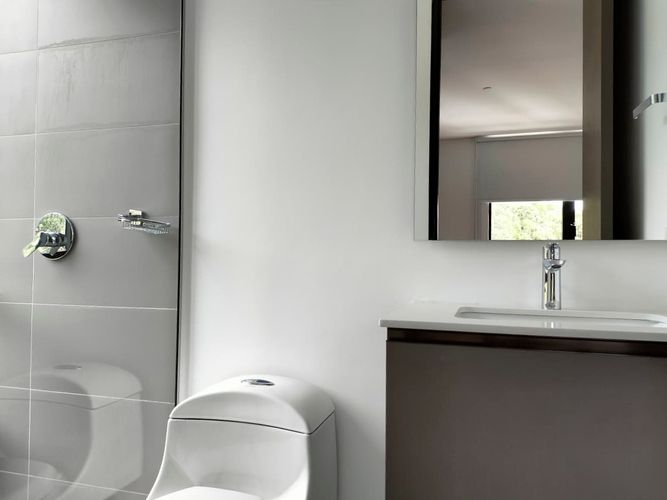 Apartamento de 2 alcobas en venta en El Poblado, Medellín, 106 m² · foto 15 de 16