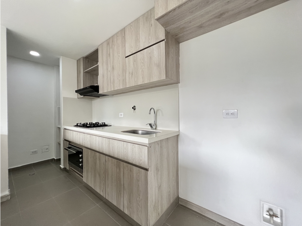Apartamento en venta en Suramérica, La Estrella · foto 3 de 15