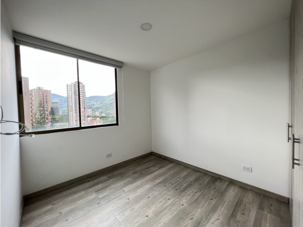 Apartamento en venta en Suramérica, La Estrella · foto 5 de 15