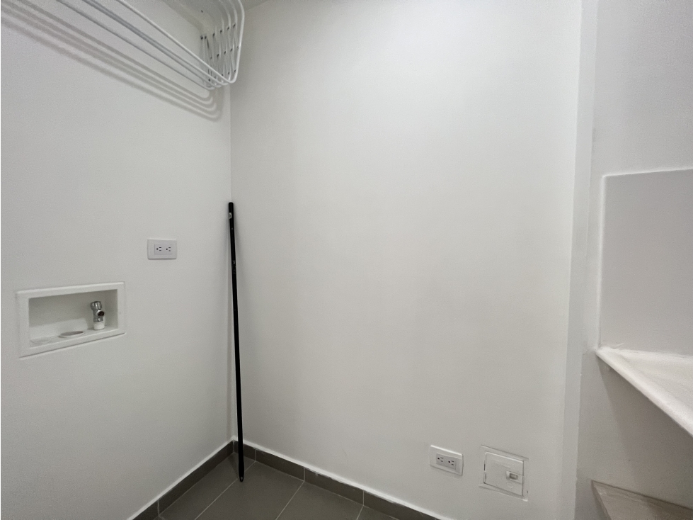 Apartamento en venta en Suramérica, La Estrella · foto 9 de 15