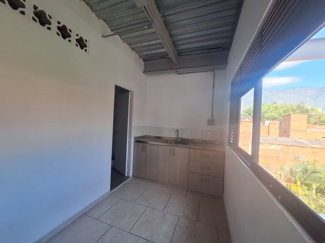 Local en arriendo en Bellavista, Bello, 200 m² · foto 6 de 7