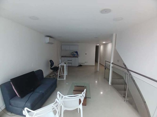 Local en arriendo en La Gloria, Medellín, 200 m² · foto 4 de 24