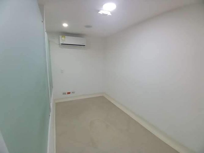 Local en arriendo en La Gloria, Medellín, 200 m² · foto 16 de 24