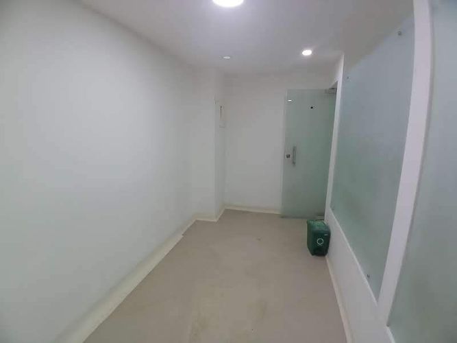 Local en arriendo en La Gloria, Medellín, 200 m² · foto 17 de 24