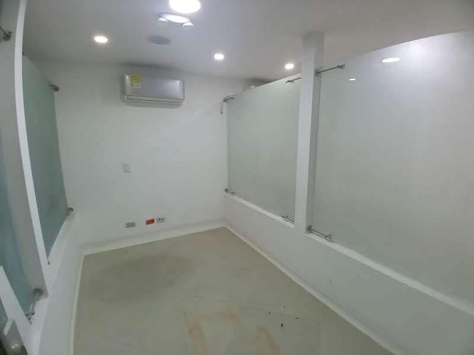 Local en arriendo en La Gloria, Medellín, 200 m² · foto 19 de 24