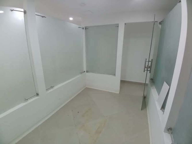 Local en arriendo en La Gloria, Medellín, 200 m² · foto 20 de 24