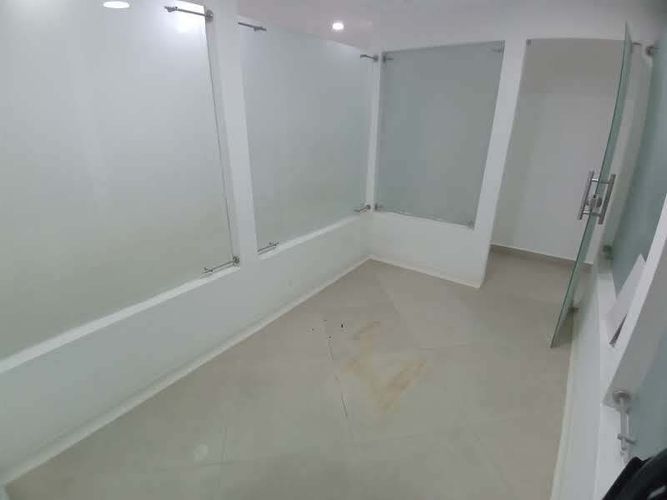Local en arriendo en La Gloria, Medellín, 200 m² · foto 21 de 24