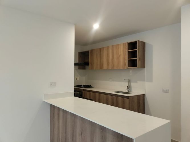 Apartamento de 3 alcobas en arriendo en El Poblado, Medellín, 92 m² · foto 6 de 18