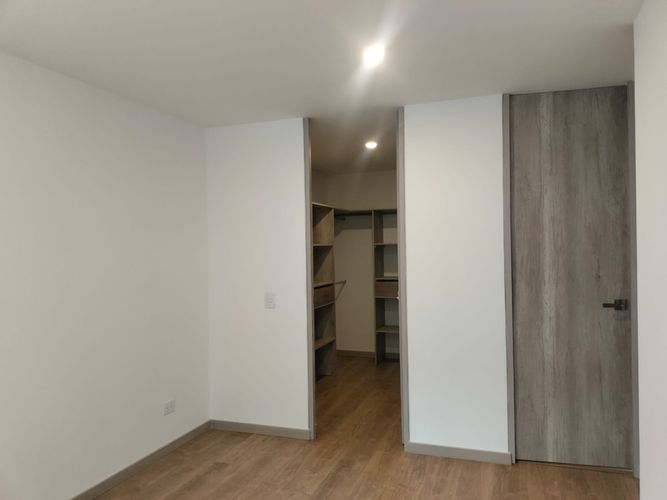 Apartamento de 3 alcobas en arriendo en El Poblado, Medellín, 92 m² · foto 12 de 18